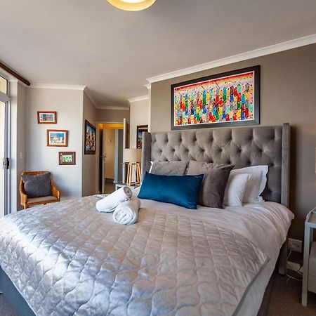Luxury Ocean View Beachfront 2 Bed Apartment -206 The Waves, Blouberg, Cape Town Bloubergstrand Buitenkant foto