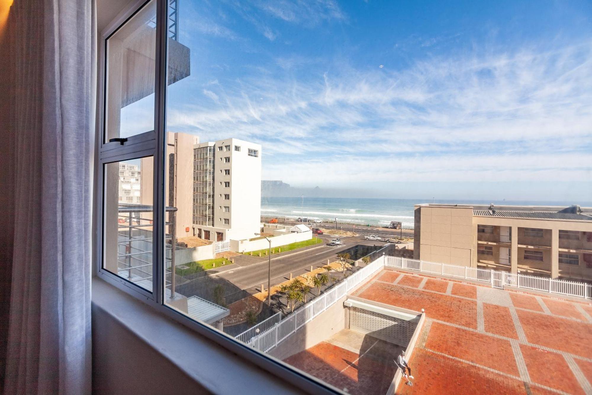 Luxury Ocean View Beachfront 2 Bed Apartment -206 The Waves, Blouberg, Cape Town Bloubergstrand Buitenkant foto