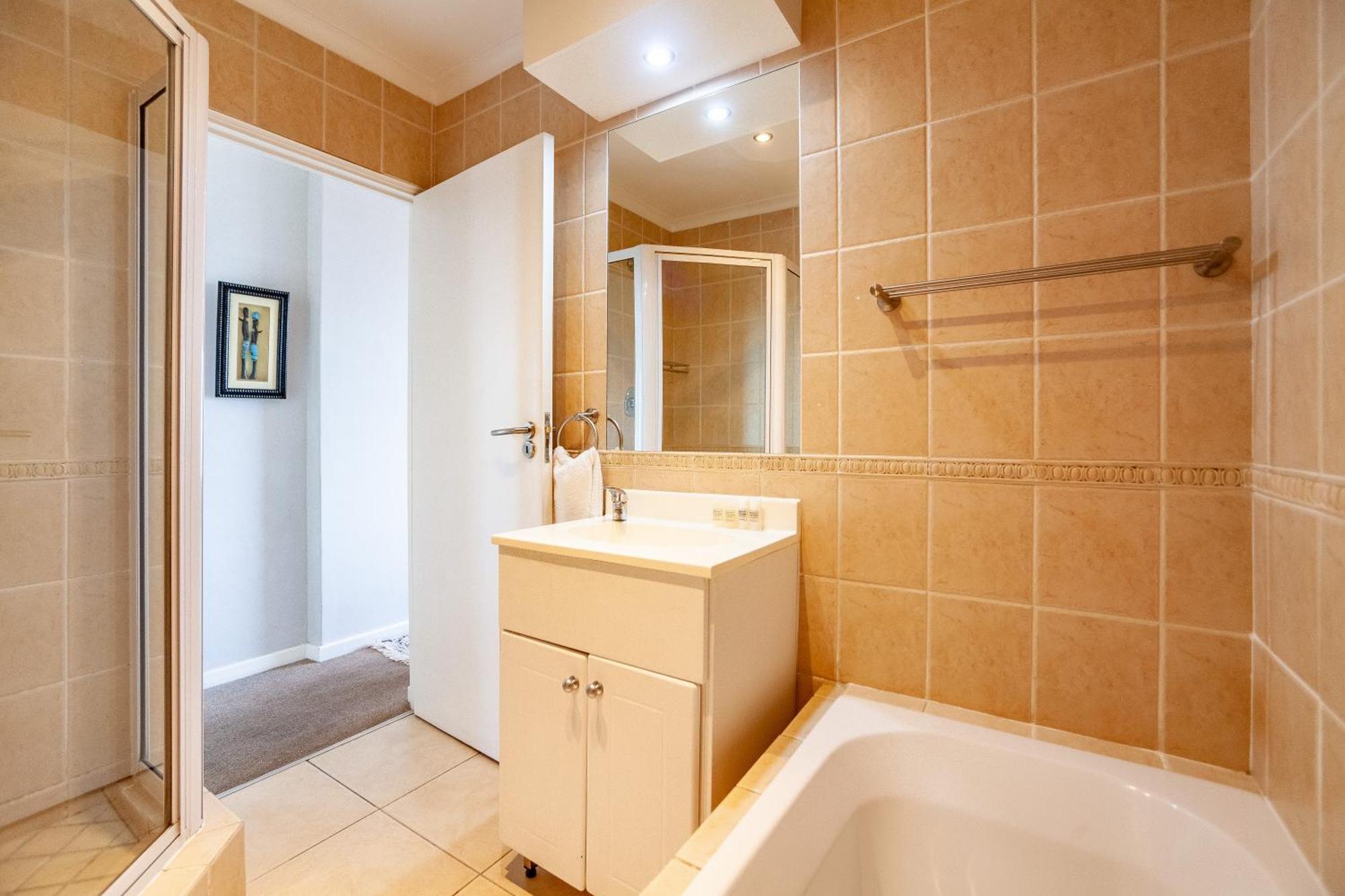 Luxury Ocean View Beachfront 2 Bed Apartment -206 The Waves, Blouberg, Cape Town Bloubergstrand Buitenkant foto