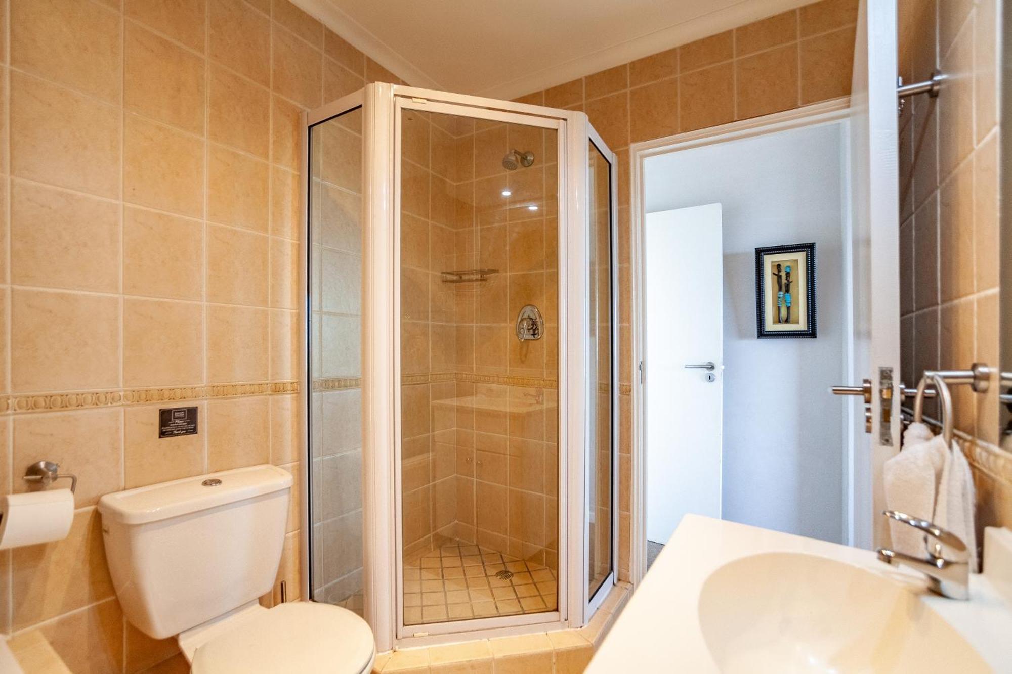 Luxury Ocean View Beachfront 2 Bed Apartment -206 The Waves, Blouberg, Cape Town Bloubergstrand Buitenkant foto